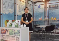 Mrs Liu Yibing from Yi Bing E-commerce. The company grows a variety of vegetables in Gansu China and sale them on e-commerce platform.